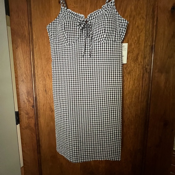NWT size M, No Boundaries, black and white checked dress. - Picture 1 of 1